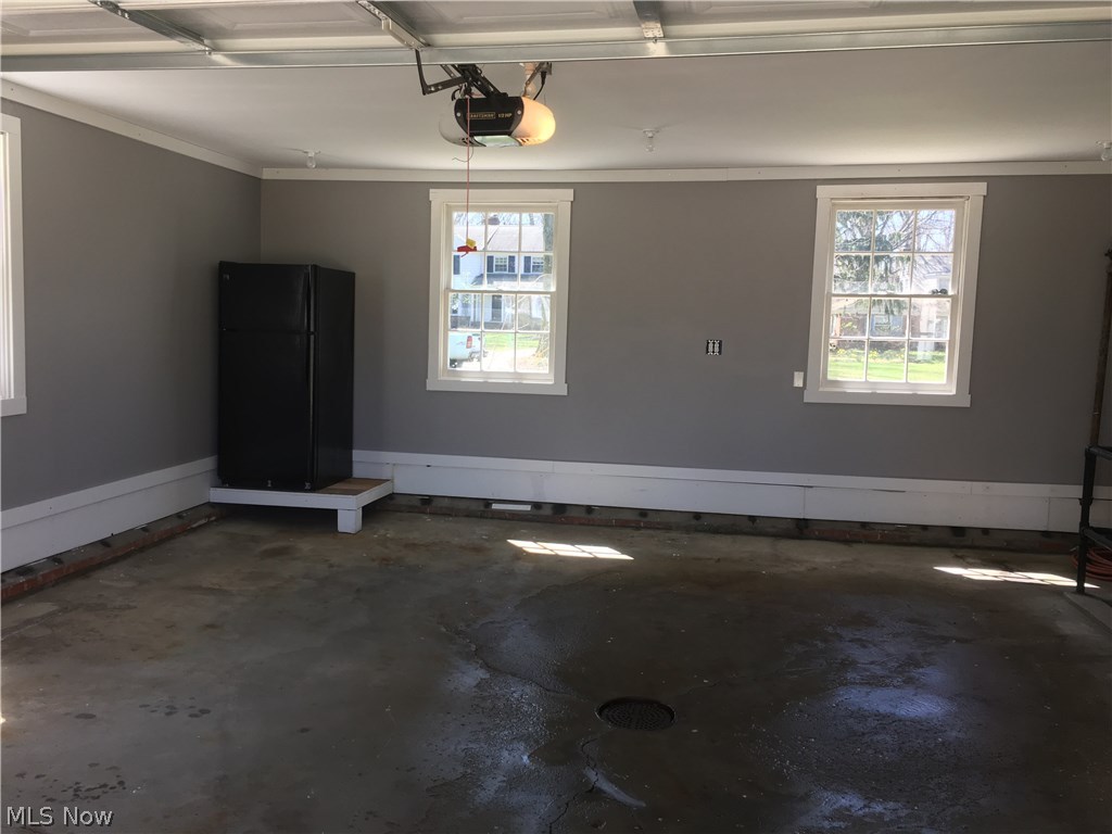 4903 Middledale Road Lyndhurst, OH 44124 - Photo 22 of 29 Nice size 2 car garage with drain