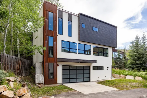 $3,175,000 | 597 Deer Valley Loop, Park City, UT 84060