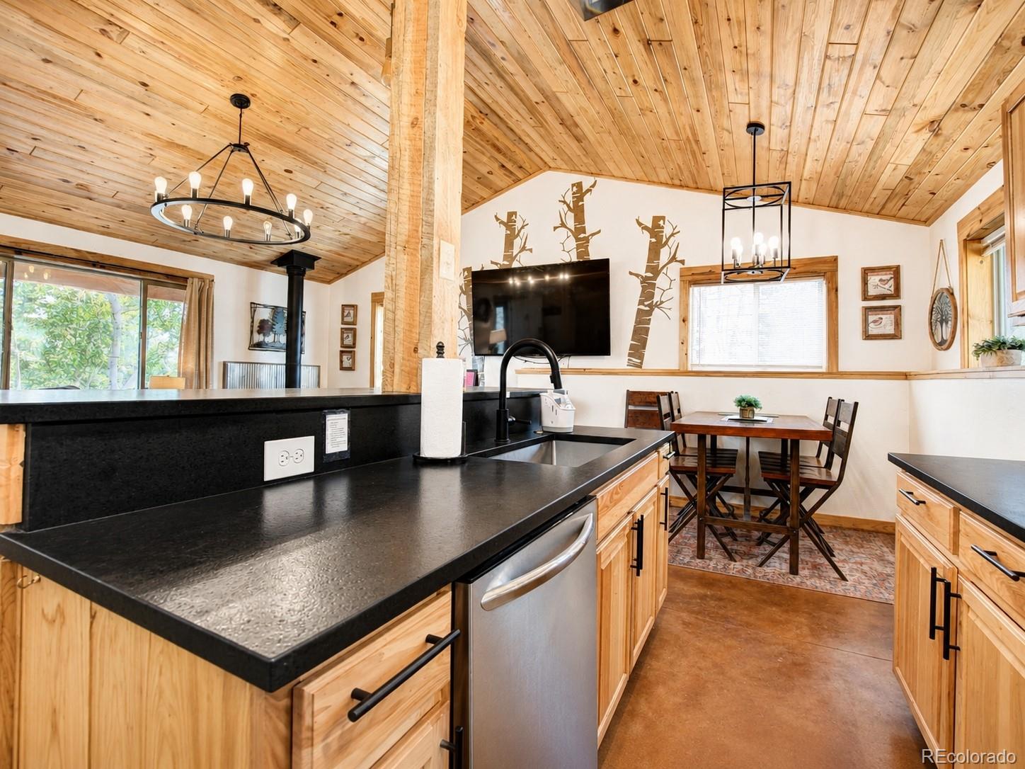 53 Warpath Road Como, CO 80432 - Photo 4 of 36