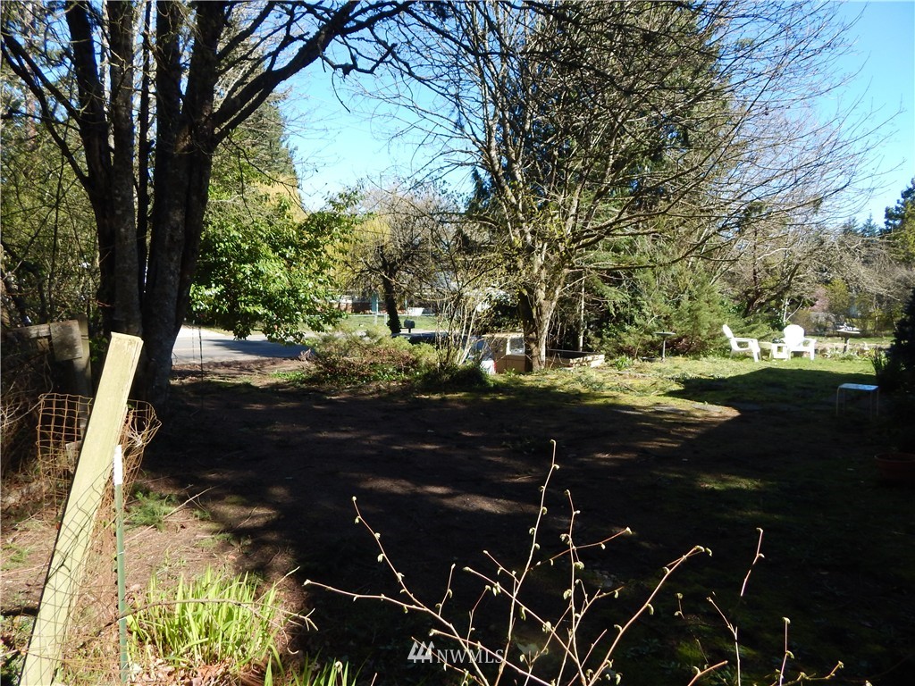 617 Northeast Riddell Road Bremerton, WA 98310 - Photo 4 of 6 Gallery Image 4