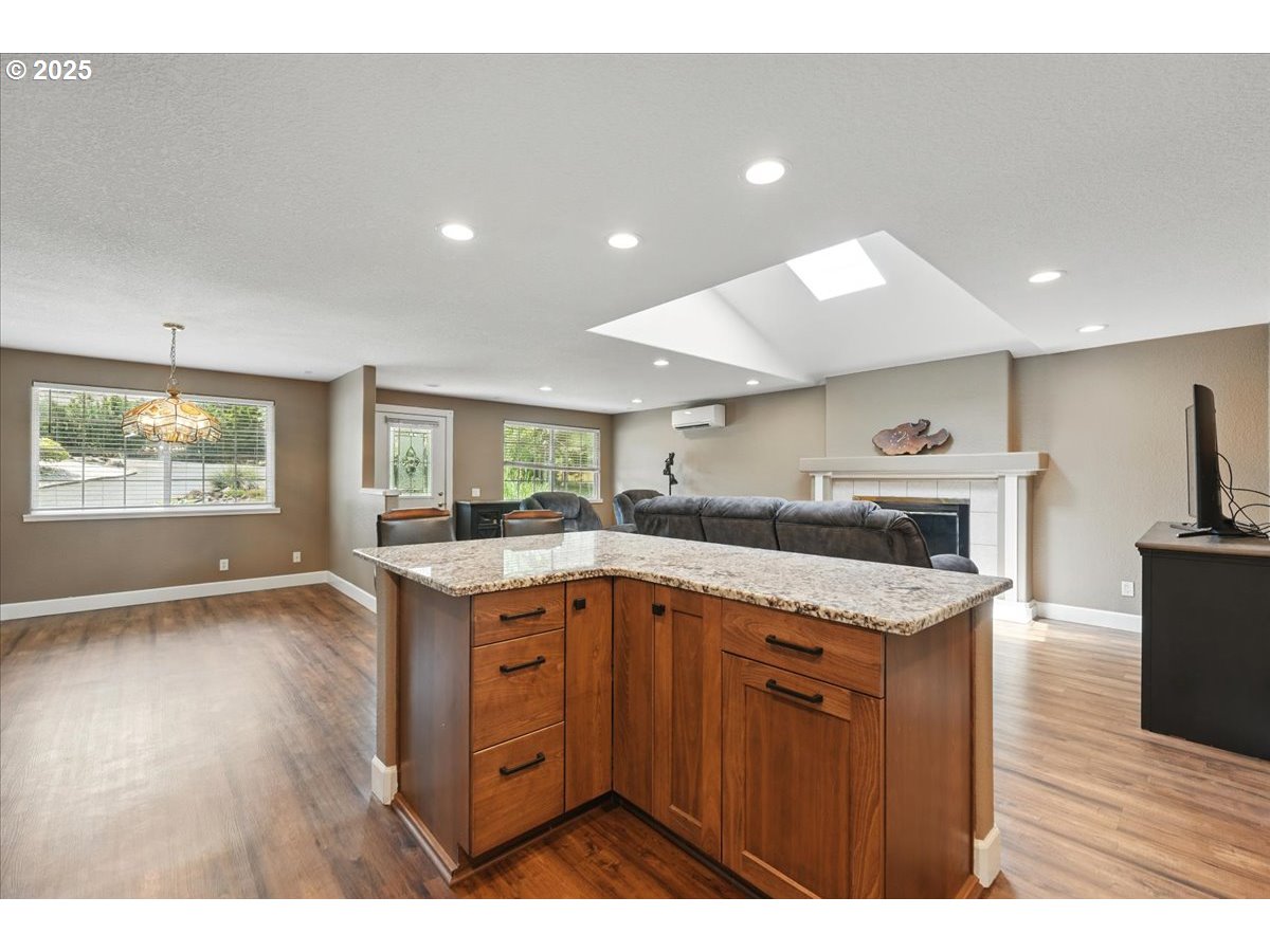 2050 Southeast Regner Road Gresham, OR 97080 - Photo 17 of 35 Gallery Image 17
