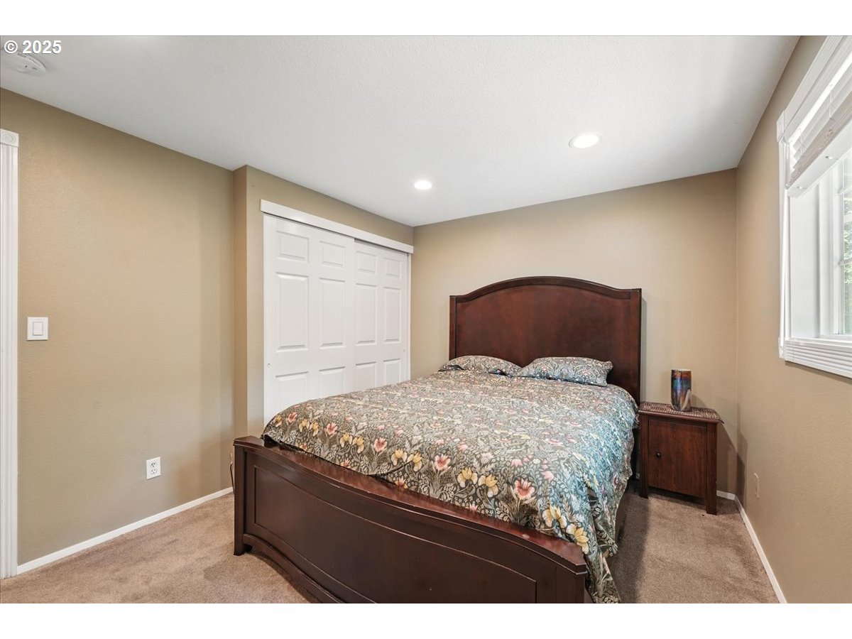 2050 Southeast Regner Road Gresham, OR 97080 - Photo 24 of 35 Gallery Image 24