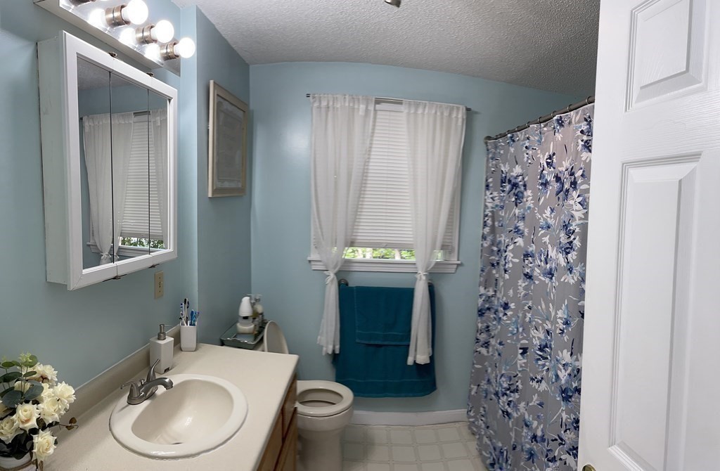 41 Brandon Road Haverhill, MA 01832 - Photo 15 of 17 Gallery Image 15
