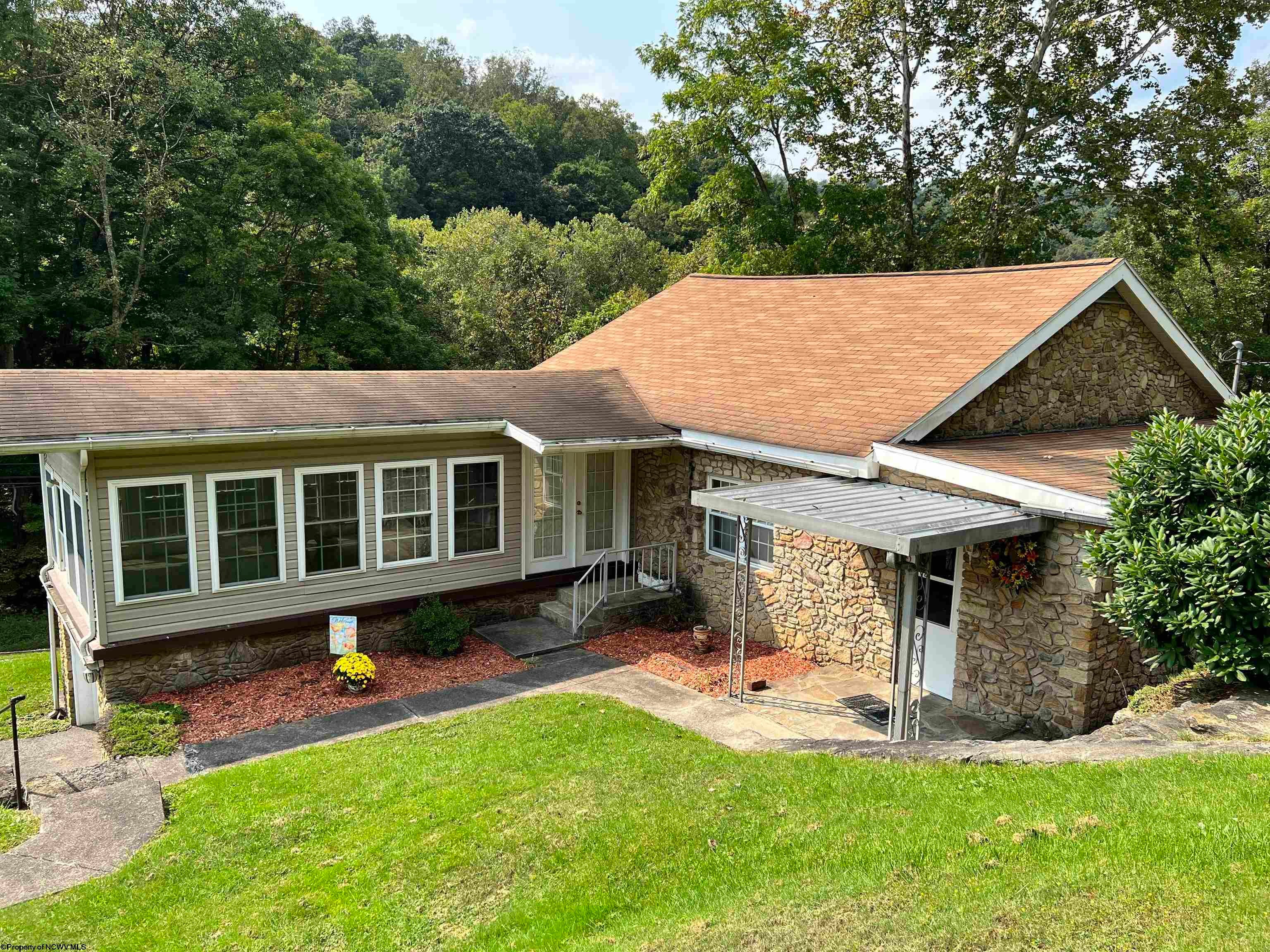 398 Helens Run Road Worthington, WV 26591 - Photo 15 of 26 Gallery Image 15