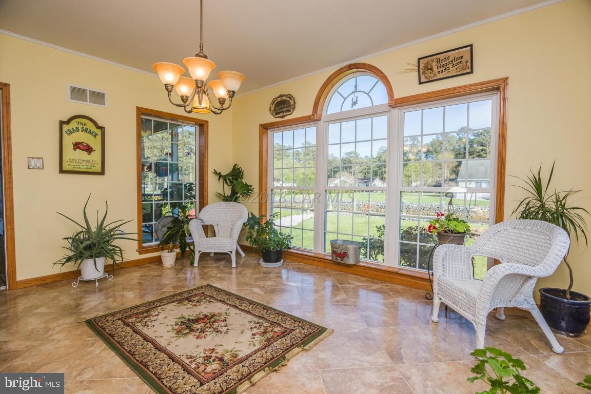 5115 Thomas Long Road Crisfield, MD 21817 - Photo 21 of 44 Additional Family room Waterfront View