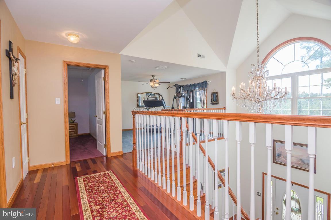 5115 Thomas Long Road Crisfield, MD 21817 - Photo 23 of 44 Upstairs Hallway