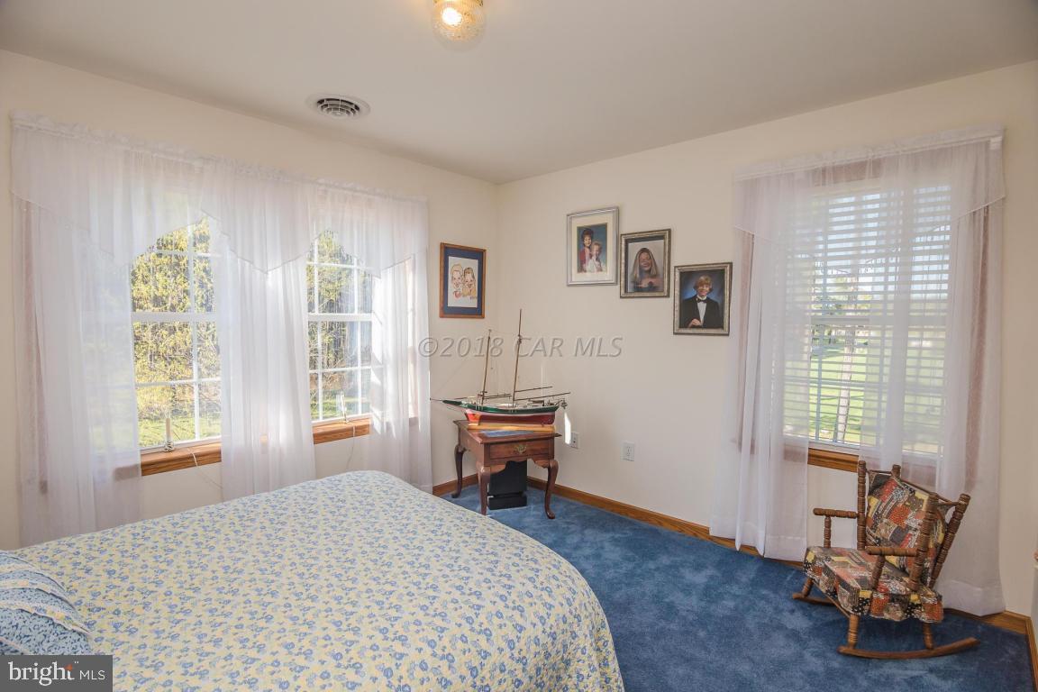 5115 Thomas Long Road Crisfield, MD 21817 - Photo 29 of 44 2nd Level Bedroom