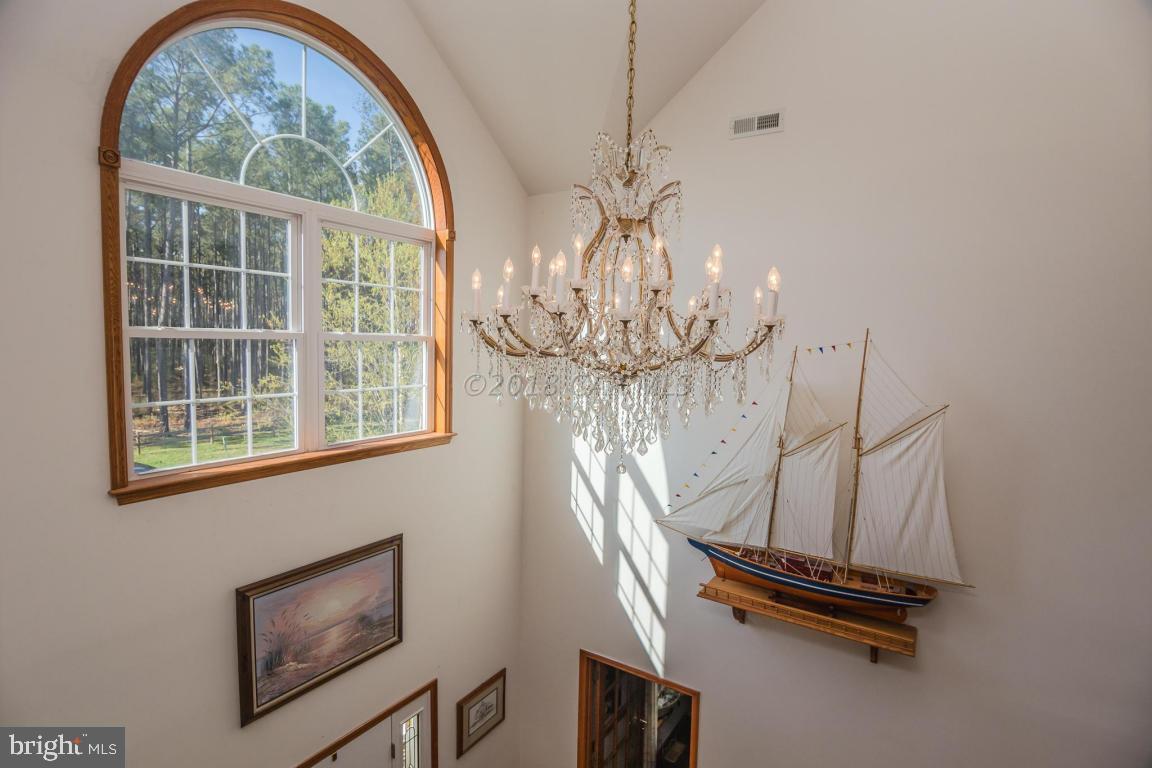 5115 Thomas Long Road Crisfield, MD 21817 - Photo 31 of 44 Foyer