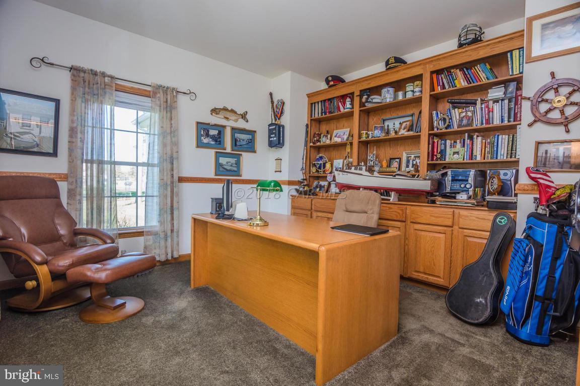 5115 Thomas Long Road Crisfield, MD 21817 - Photo 36 of 44 Office/Den