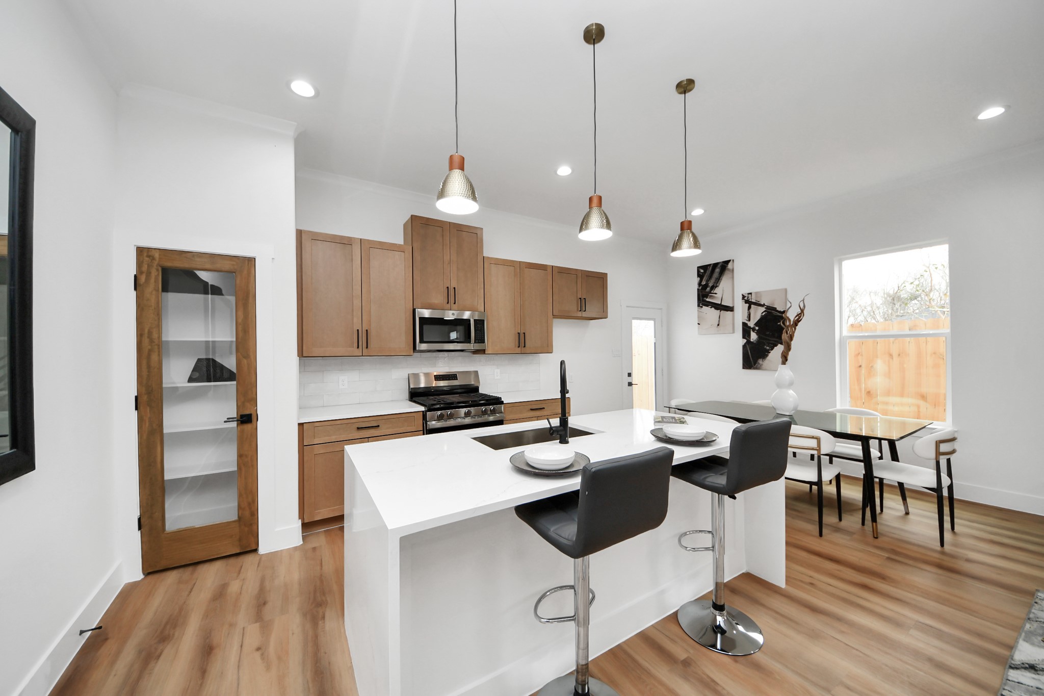 3535 Amos Street Houston, TX 77021 - Photo 13 of 46 Kitchen