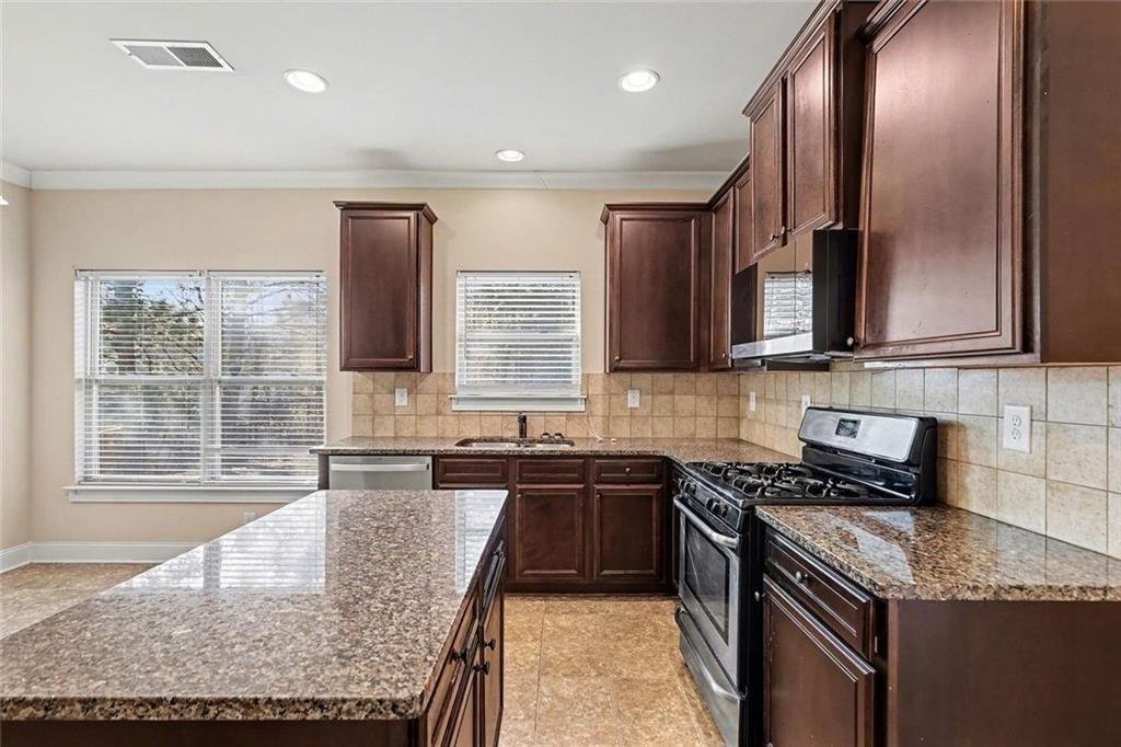 4845 Locherby Drive Fairburn, GA 30213 - Photo 10 of 31