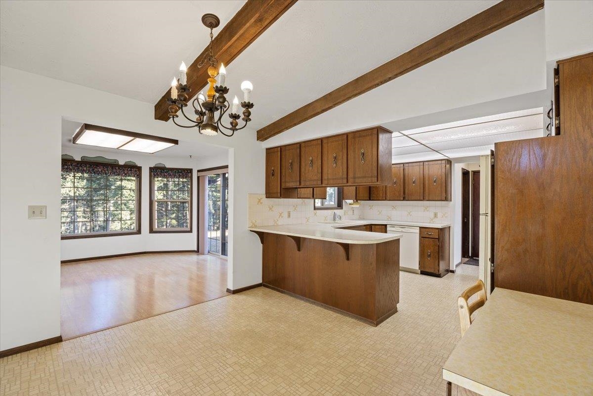 15807 East Scribner Road Spokane, WA 99217 - Photo 8 of 33