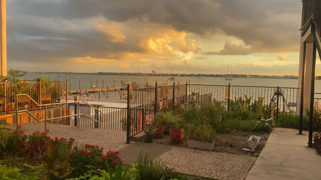 $1,525 | 3535 NASA Road 1, Unit 96, Seabrook, TX 77586