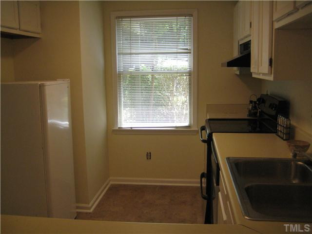702 Broad Leaf Circle Raleigh, NC 27613 - Photo 5 of 13 Photo 5
