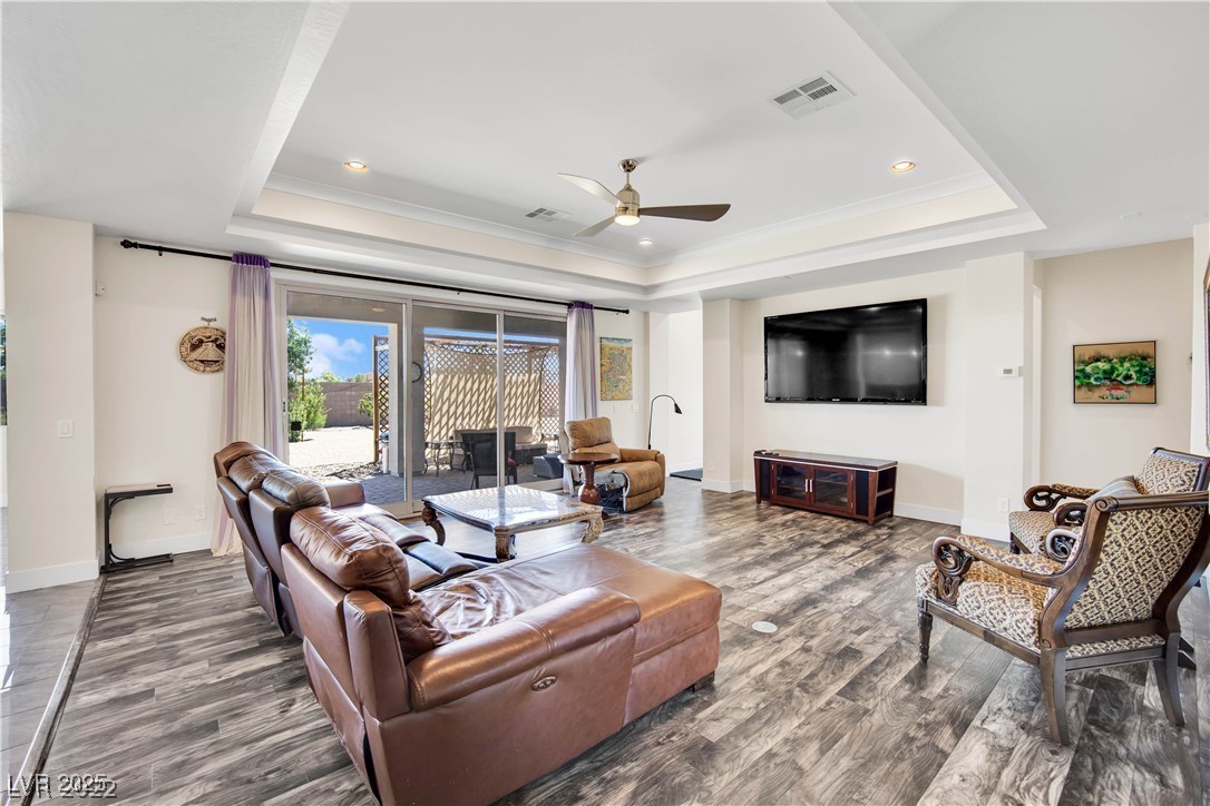 7458 McLeod Drive Las Vegas, NV 89120 - Photo 7 of 27