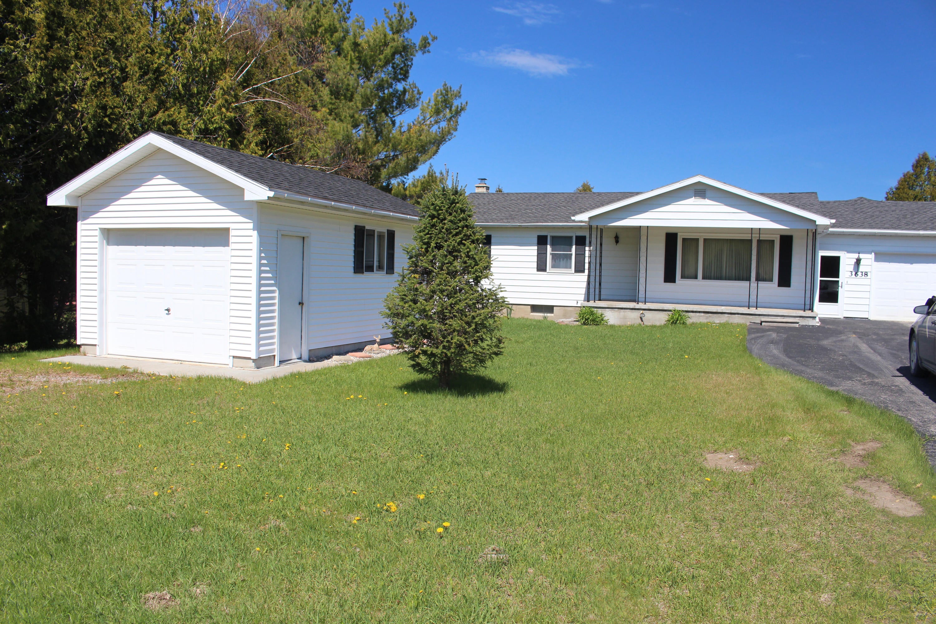 3638 River Rest Road Cheboygan, MI 49721 - Photo 4 of 19 Gallery Image 4