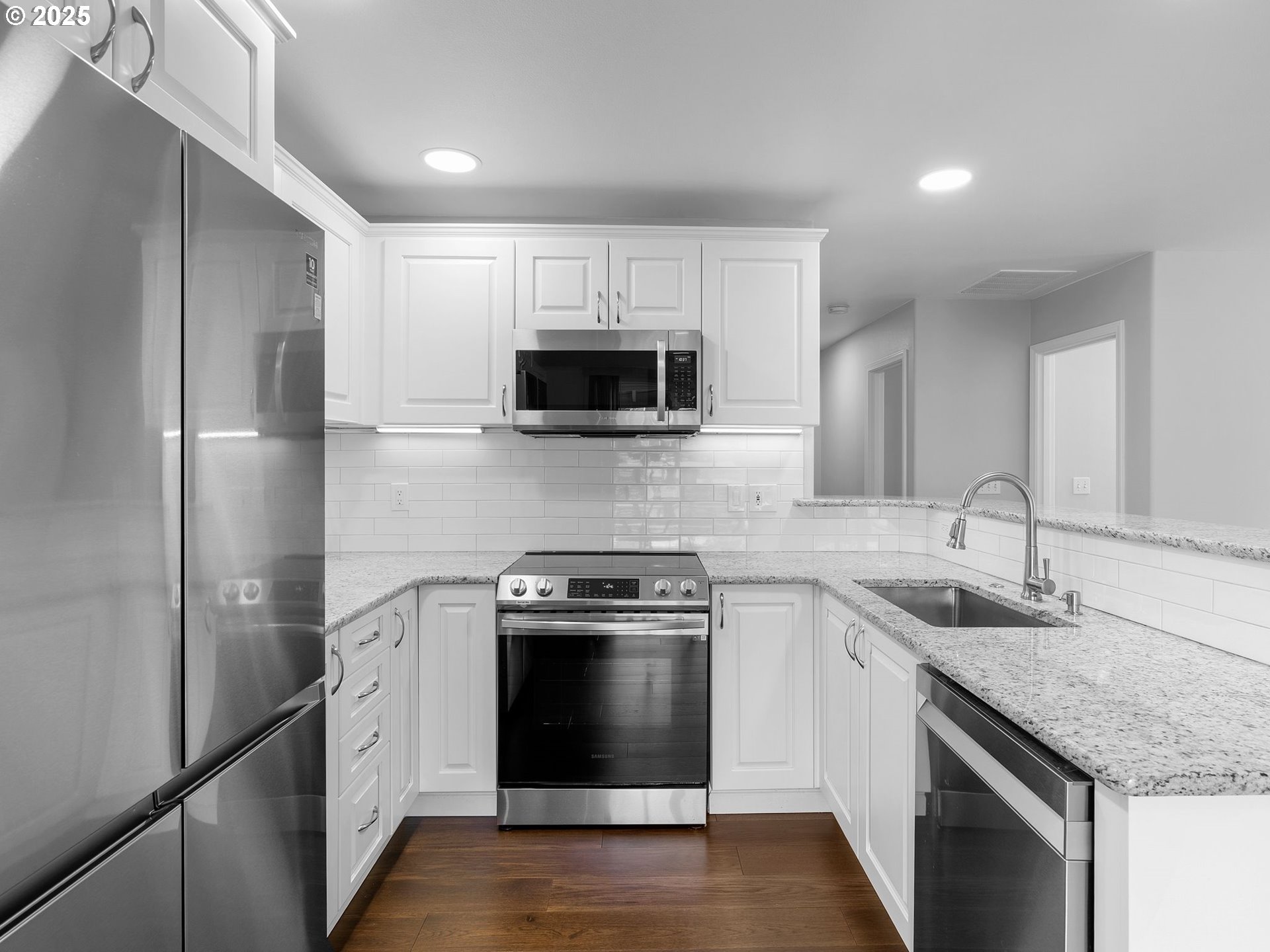 15618 Northwest Rondos Drive Portland, OR 97229 - Photo 12 of 41 Kitchen