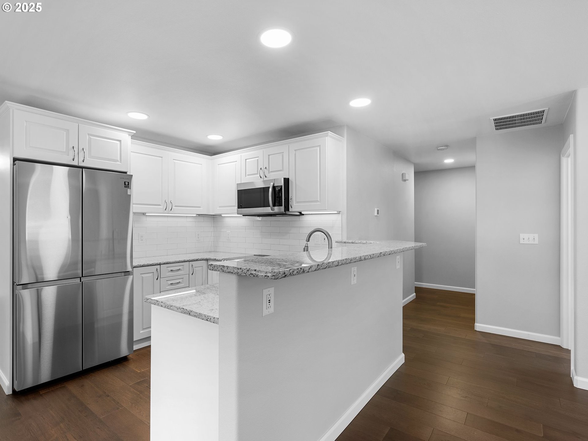 15618 Northwest Rondos Drive Portland, OR 97229 - Photo 13 of 41 Kitchen