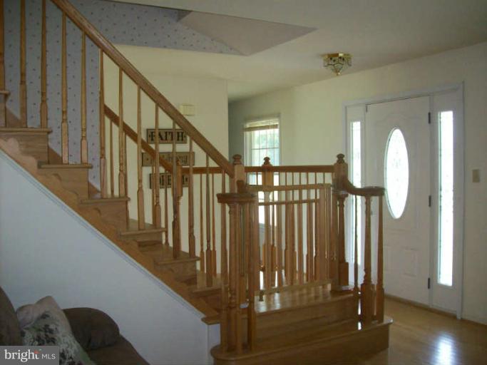 14445 Rock Point Road Newburg, MD 20664 - Photo 12 of 19 Interior (General)