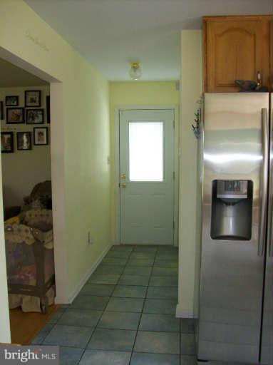 14445 Rock Point Road Newburg, MD 20664 - Photo 6 of 19 Entrance to Kitchen