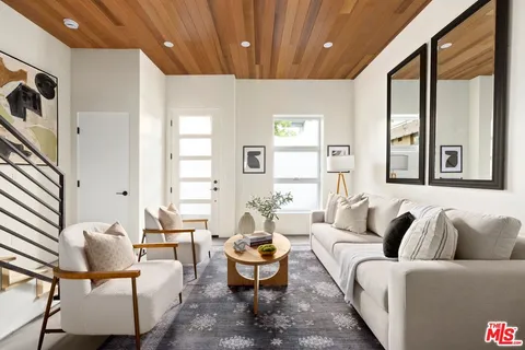 $1,549,000 | 1011 North Ogden Drive, Unit 104, West Hollywood, CA 90046