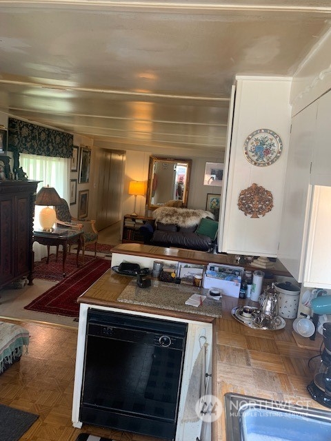 23708 Locust Way, Unit 45 Bothell, WA 98021 - Photo 3 of 13 a kitchen with stove and cabinets