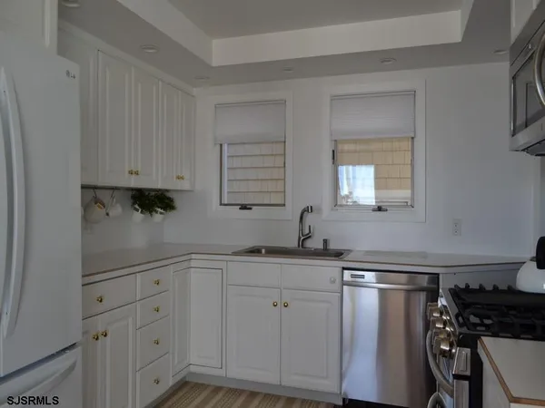 $90,000 | 110 South Richards Avenue, Ventnor City, NJ 08406