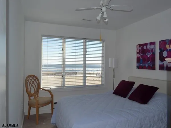 $90,000 | 110 South Richards Avenue, Ventnor City, NJ 08406