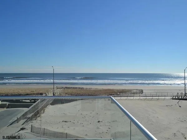 $90,000 | 110 South Richards Avenue, Ventnor City, NJ 08406