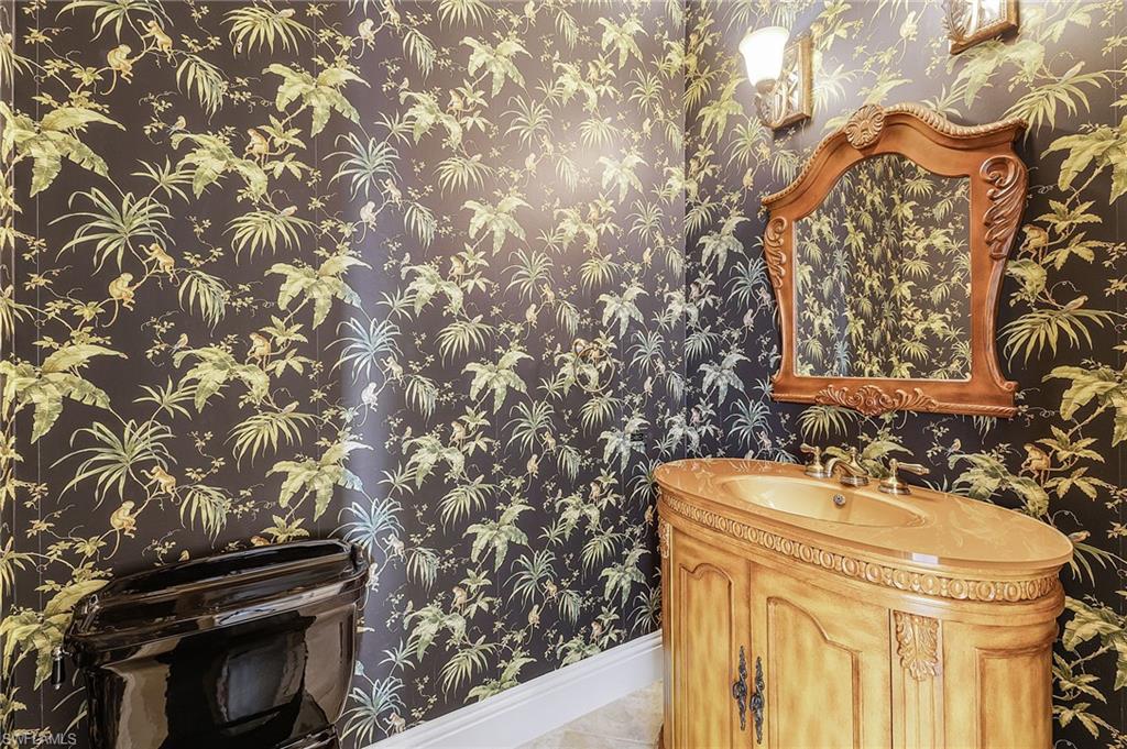 1733 Supreme Court Naples, FL 34110 - Photo 9 of 30