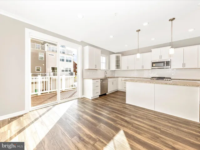 $745,000 | 117 Flower Center Lane, Gaithersburg, MD 20878