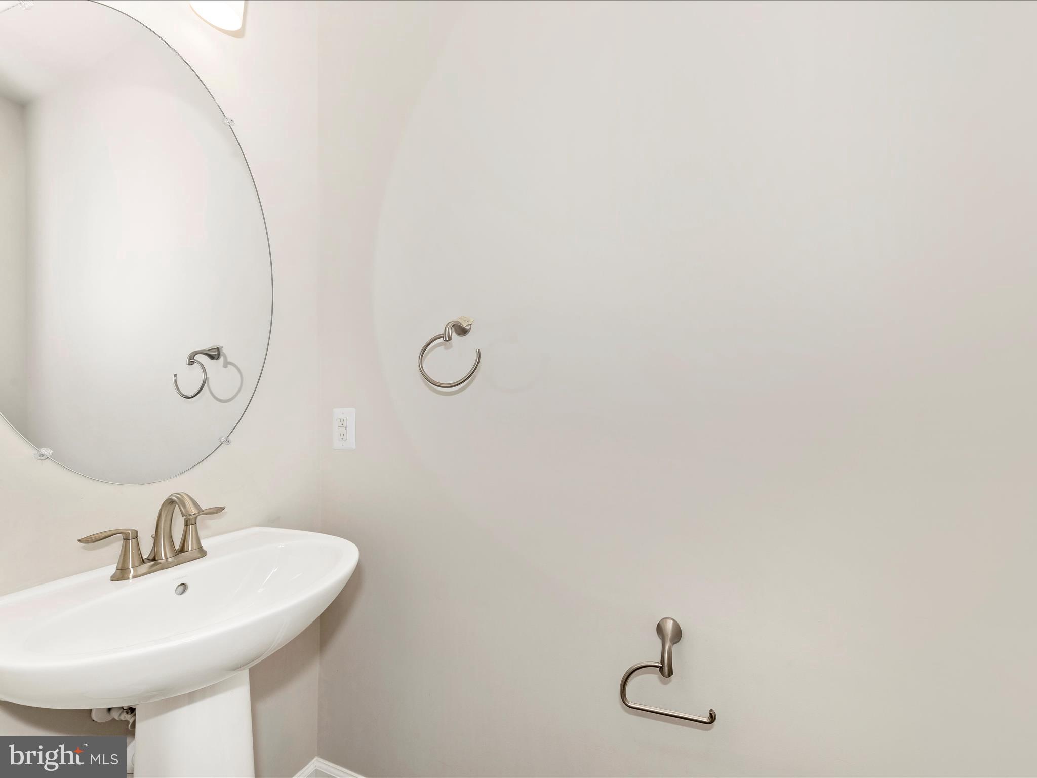 117 Flower Center Lane Gaithersburg, MD 20878 - Photo 23 of 53 Powder Room