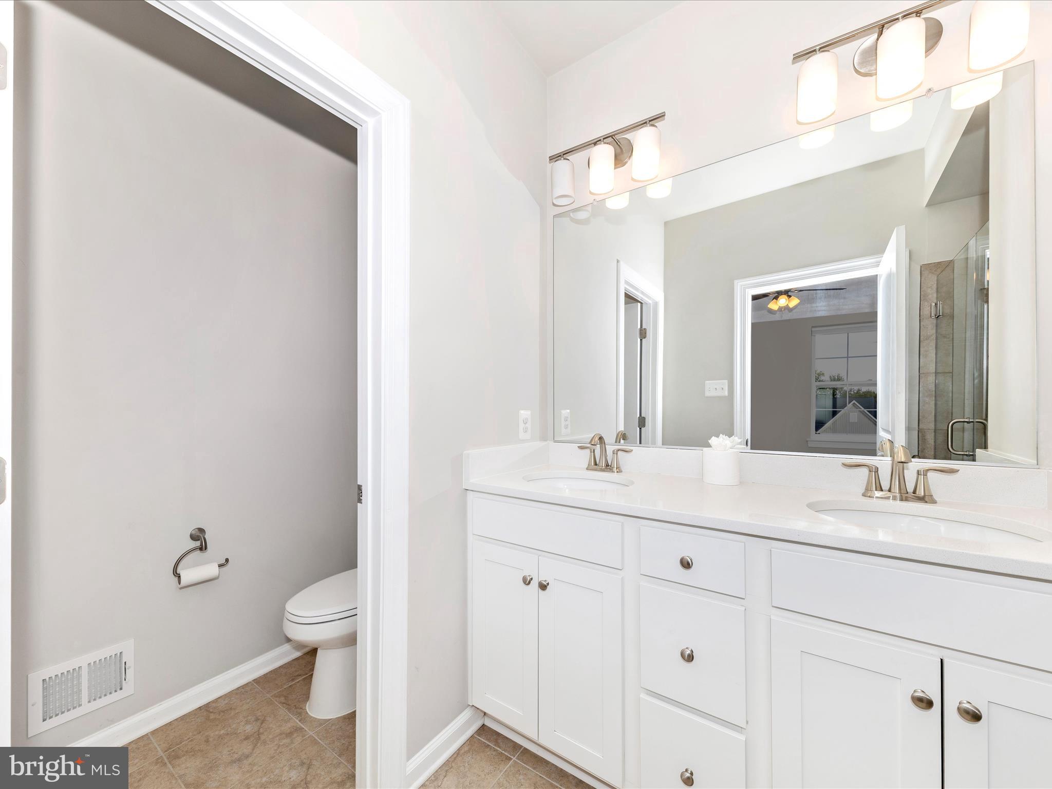 117 Flower Center Lane Gaithersburg, MD 20878 - Photo 27 of 53 Primary Bathroom