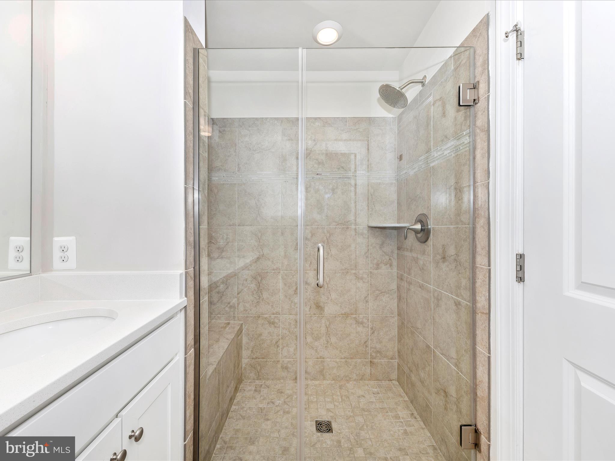 117 Flower Center Lane Gaithersburg, MD 20878 - Photo 28 of 53 Primary Bathroom