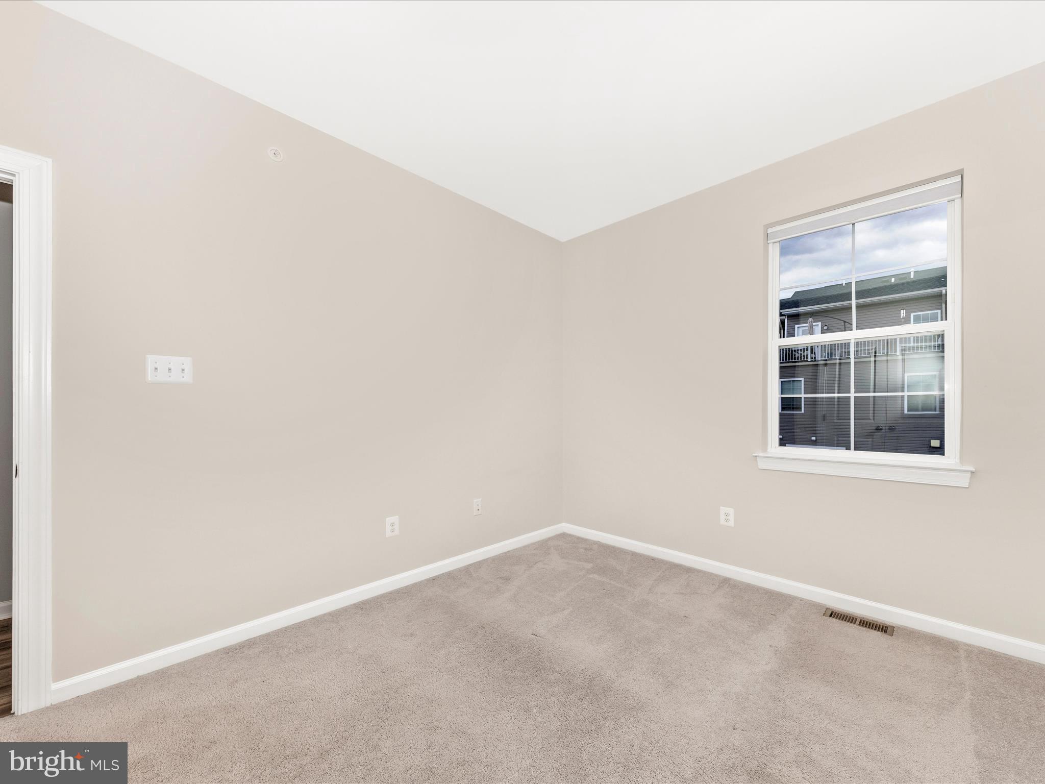 117 Flower Center Lane Gaithersburg, MD 20878 - Photo 30 of 53 Bedroom 2