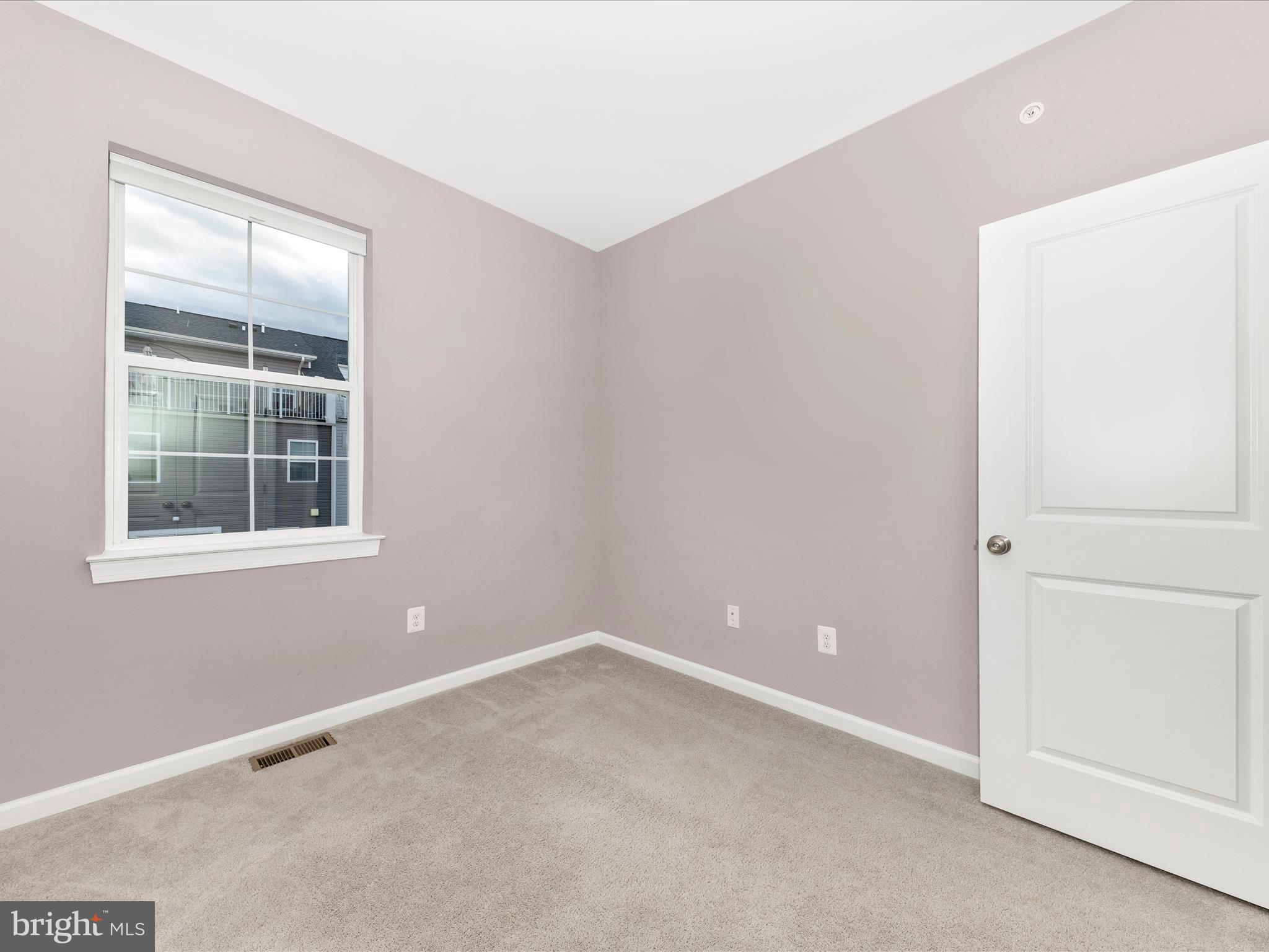 117 Flower Center Lane Gaithersburg, MD 20878 - Photo 32 of 53 Bedroom 3