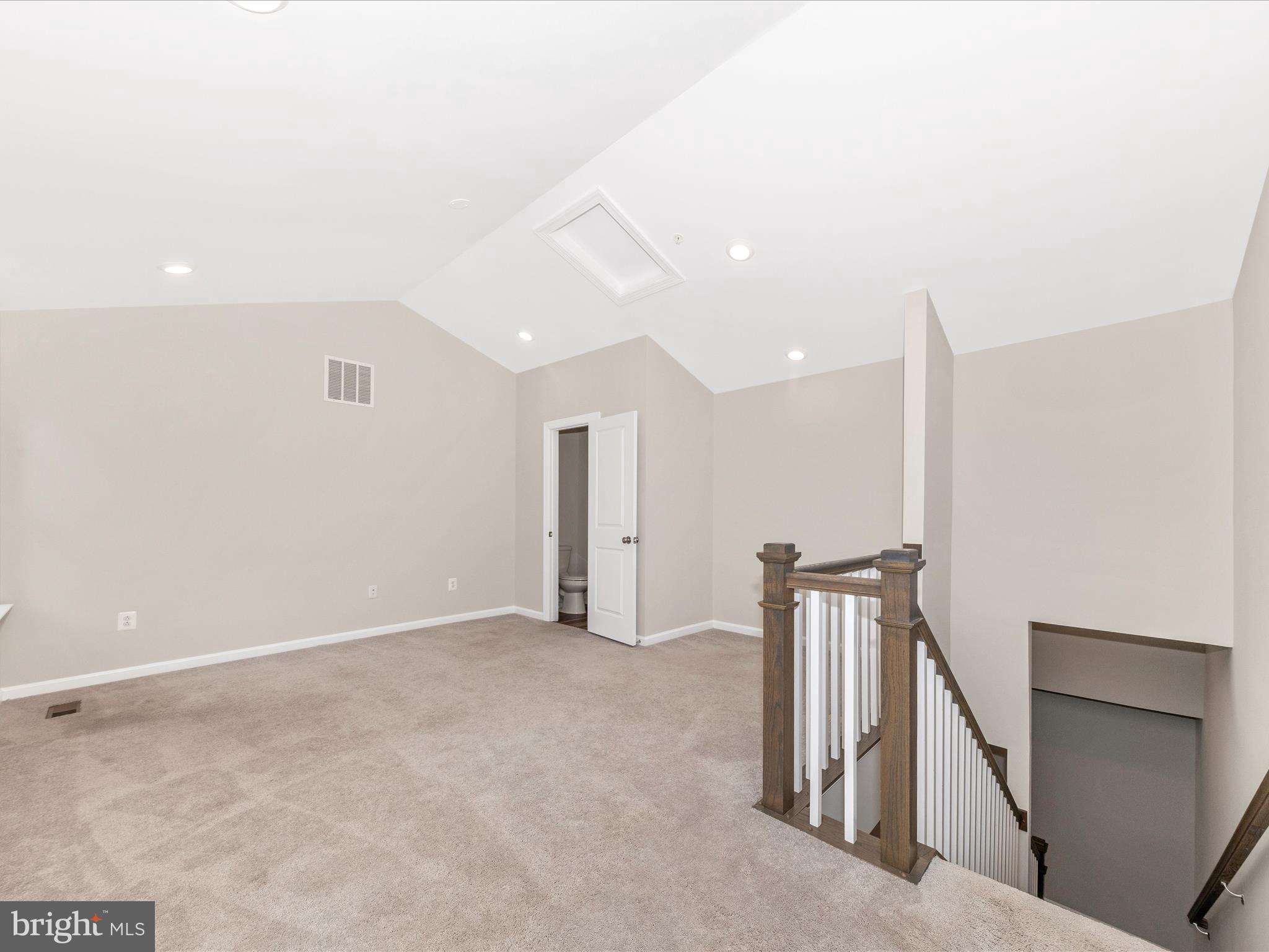 117 Flower Center Lane Gaithersburg, MD 20878 - Photo 36 of 53 Loft