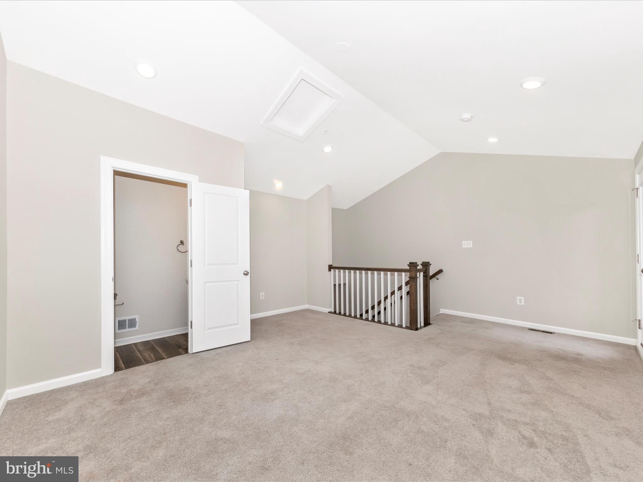 117 Flower Center Lane Gaithersburg, MD 20878 - Photo 37 of 53 Loft