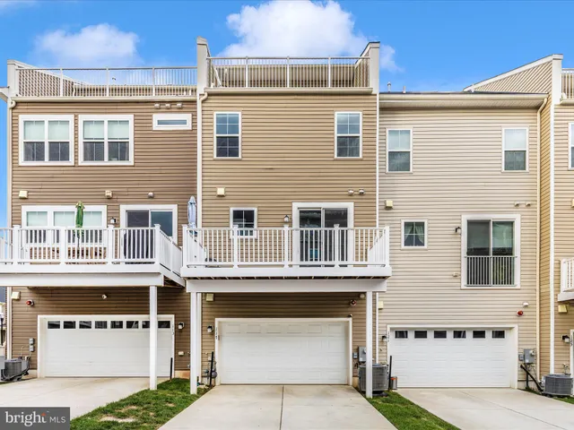 $745,000 | 117 Flower Center Lane, Gaithersburg, MD 20878