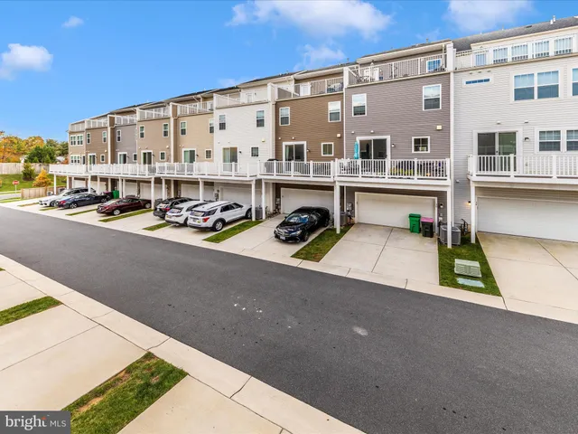 $745,000 | 117 Flower Center Lane, Gaithersburg, MD 20878