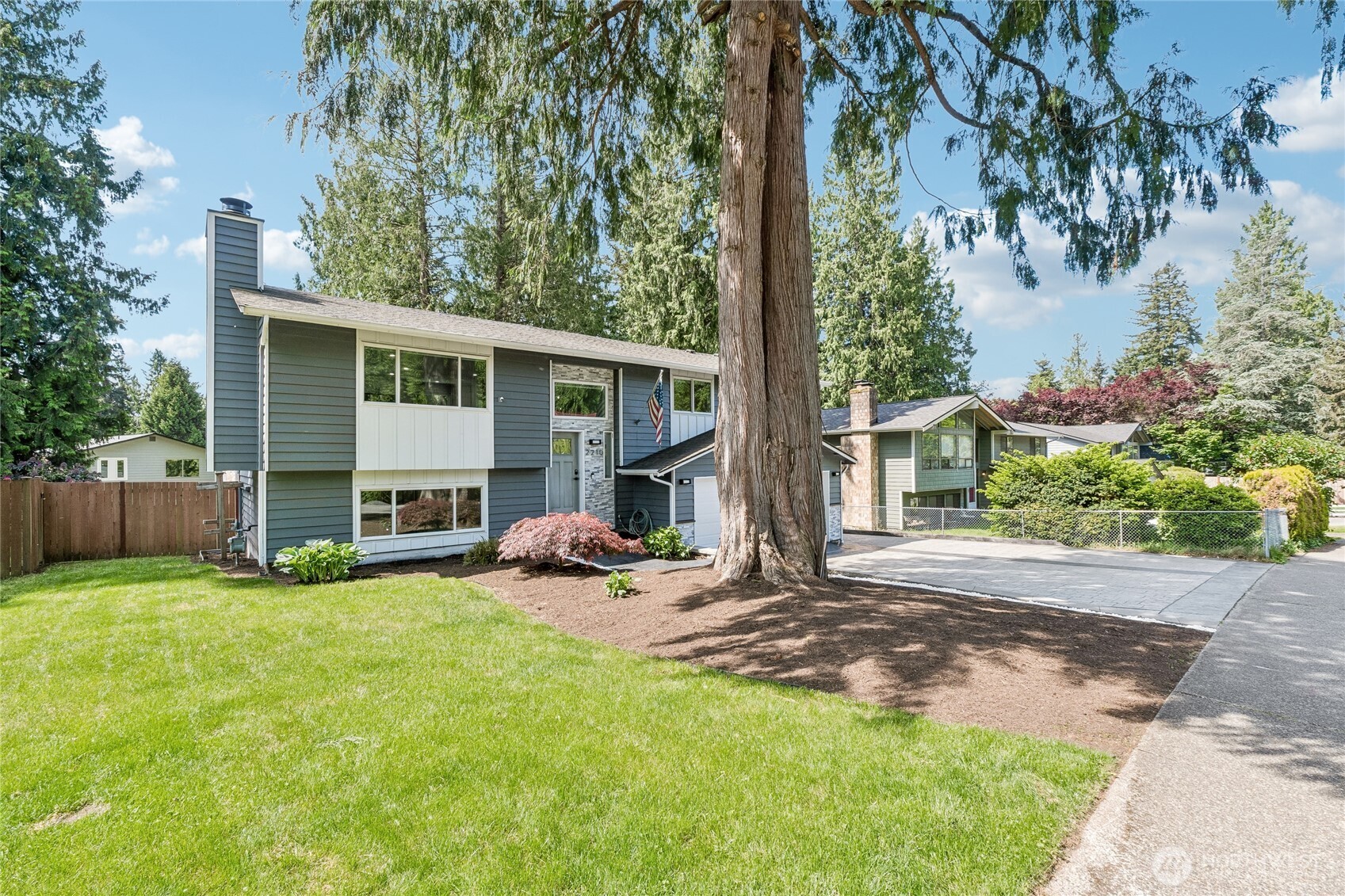 2210 171st Place Southeast Bothell, WA 98012 - Photo 2 of 23
