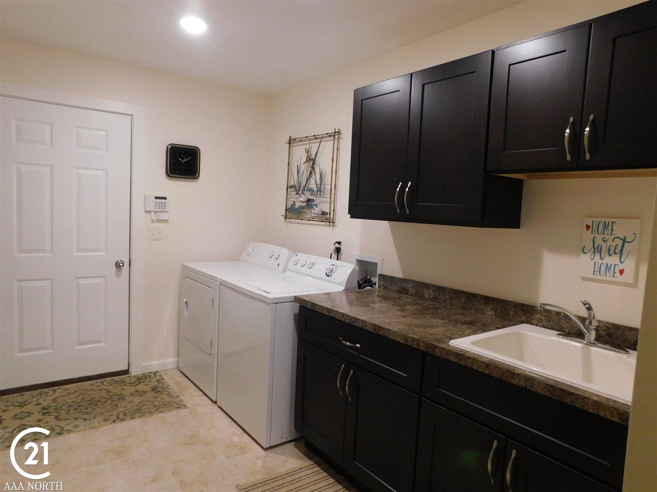 4539 Rochester Road Dryden, MI 48428 - Photo 20 of 26 Laundry Room