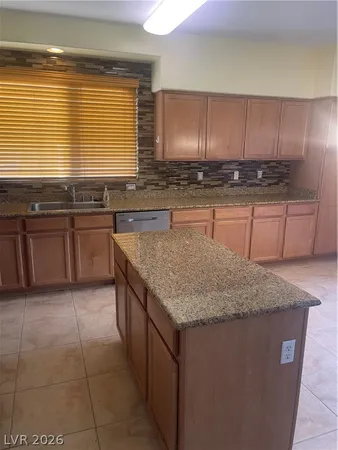 $2,000 | 9504 Quitman Avenue, Las Vegas, NV 89149