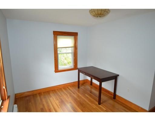20 Oak Road Medford, MA 02155 - Photo 14 of 20