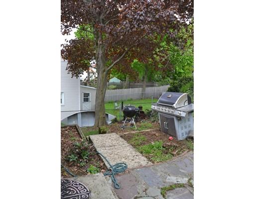 20 Oak Road Medford, MA 02155 - Photo 6 of 20