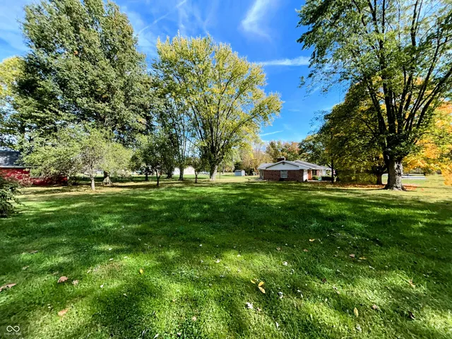 $310,000 | 28 Rohn Road, Mooresville, IN 46158