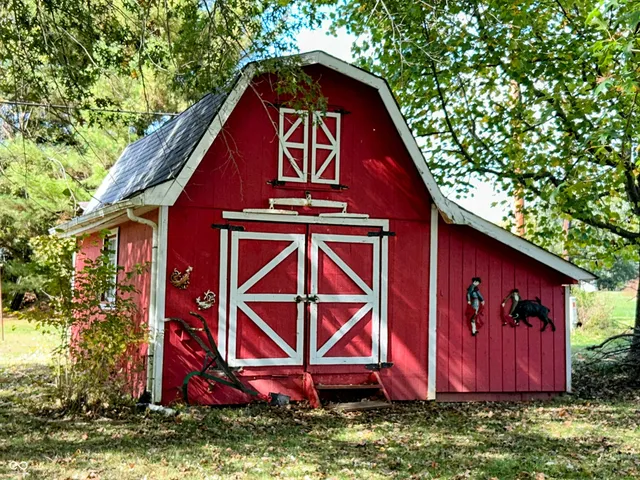 $310,000 | 28 Rohn Road, Mooresville, IN 46158