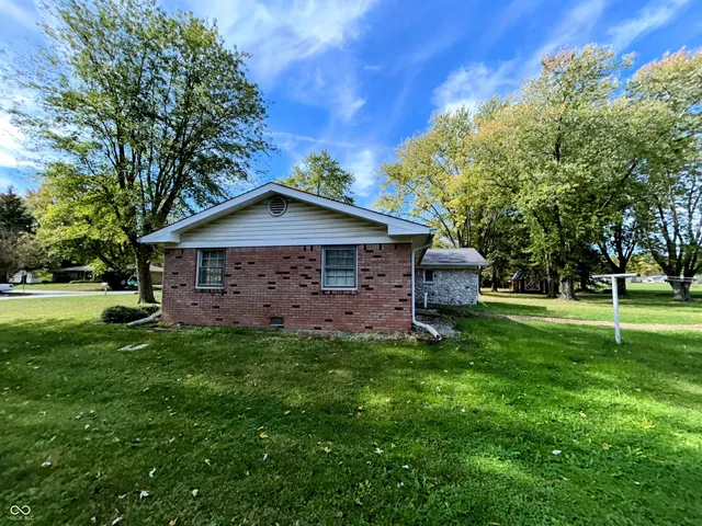 $310,000 | 28 Rohn Road, Mooresville, IN 46158