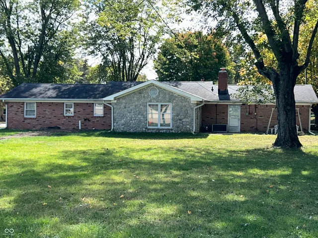 $310,000 | 28 Rohn Road, Mooresville, IN 46158