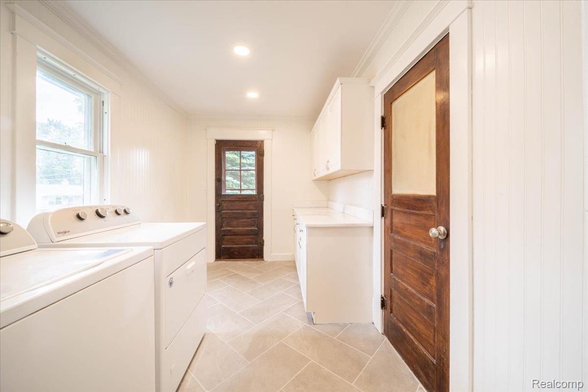 438 North Bailey Street Romeo, MI 48065 - Photo 10 of 32 10-Laundry.jpg
